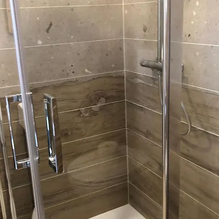 Familiale Pres De La Fleche, Animaux Acceptes - Fr-1-410-476